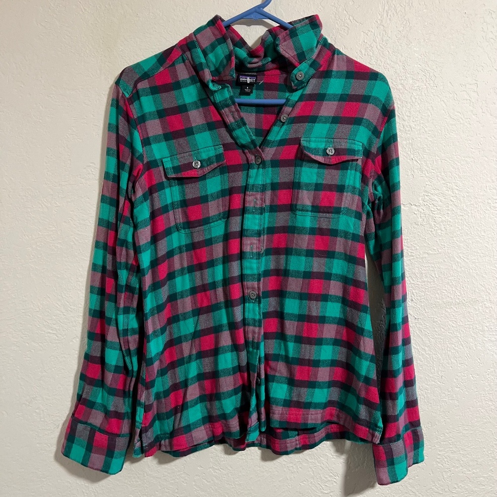 Patagonia Women's Flannel Shirt Size 6